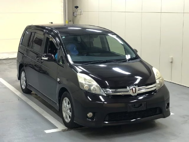 Toyota ISIS