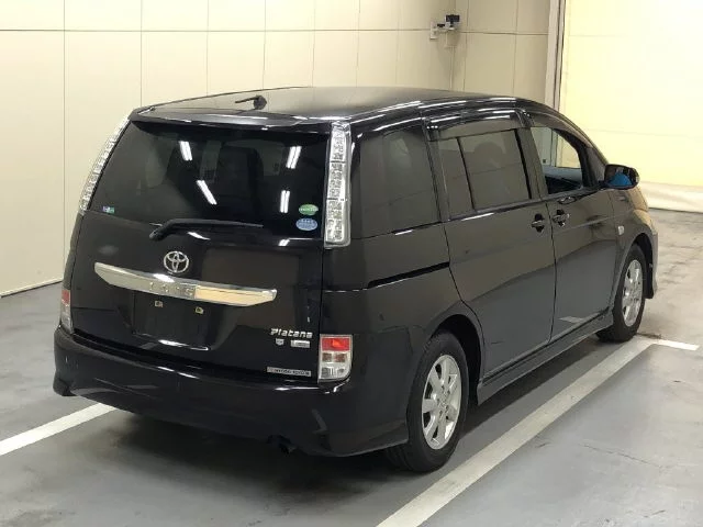 Toyota ISIS