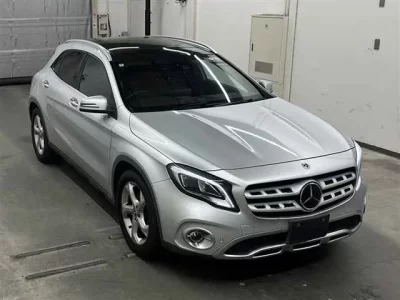 Mercedes-Benz GLA CLASS