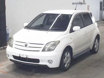 Toyota IST