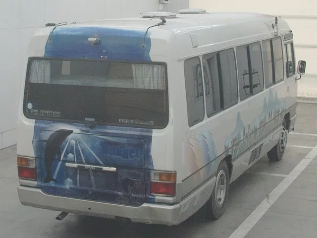 Toyota COASTER