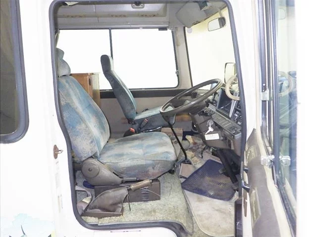 Toyota COASTER