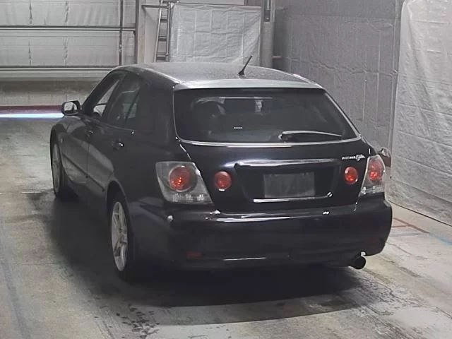 Toyota ALTEZZA WAGON
