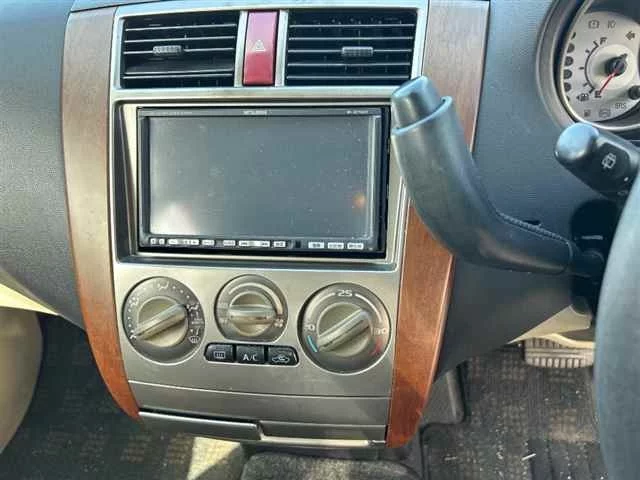 Mitsubishi COLT PLUS