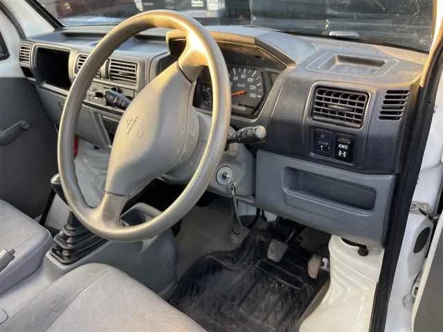 Mitsubishi MINICAB TRUCK