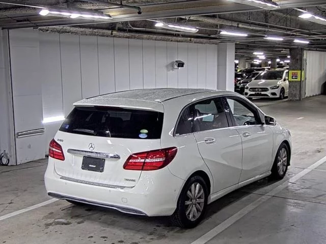 Mercedes-Benz B CLASS