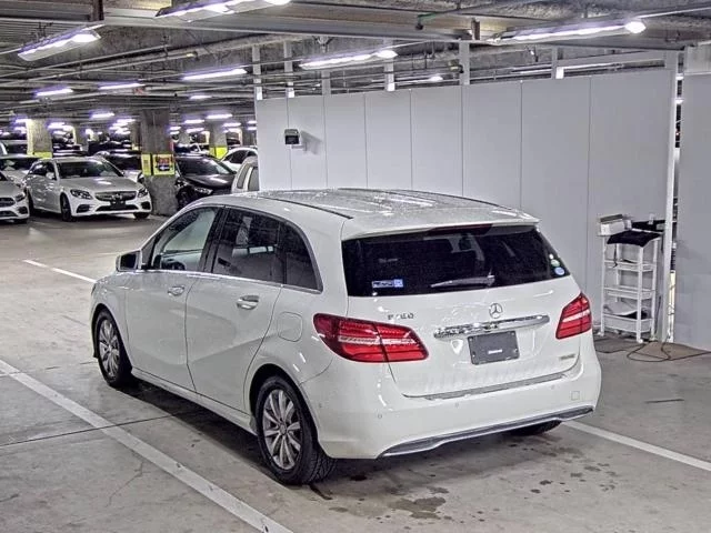 Mercedes-Benz B CLASS