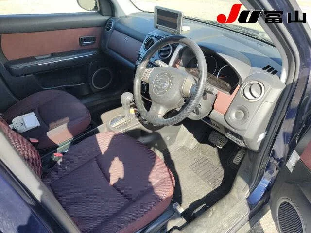 Mazda VERISA