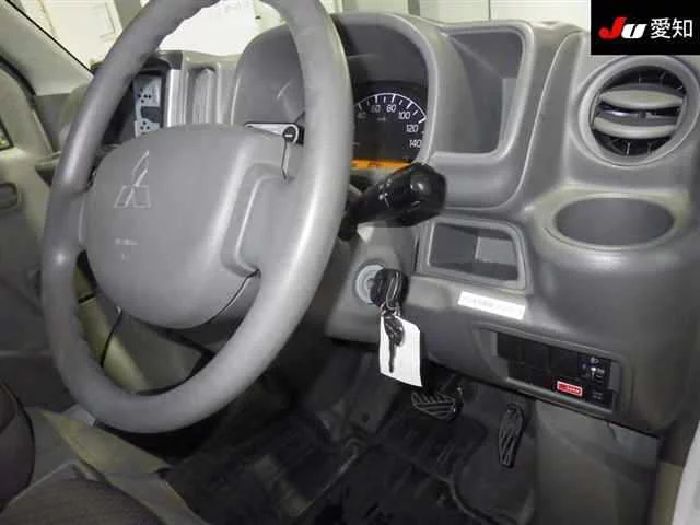 Mitsubishi MINICAB VAN