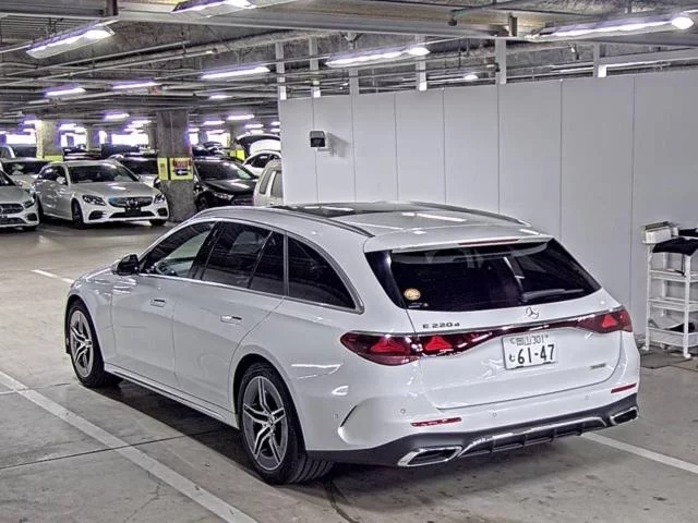 Mercedes-Benz E CLASS WAGON