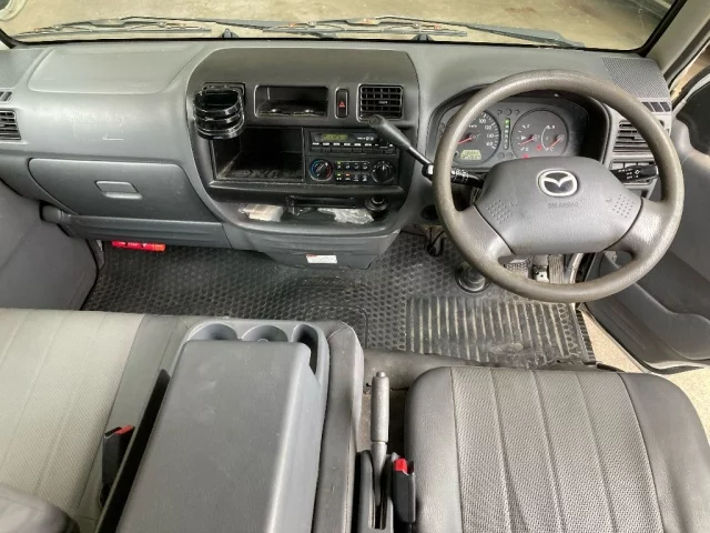 Mazda BONGO VAN