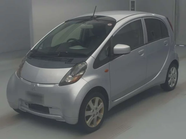 Mitsubishi I