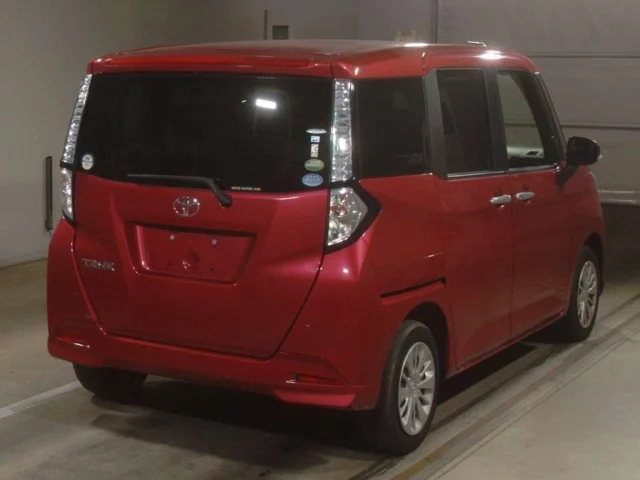 Toyota TANK