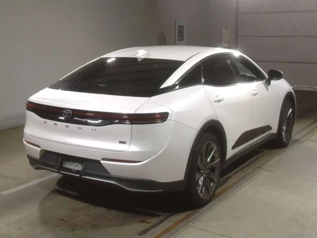 Toyota CROWN CROSSOVER