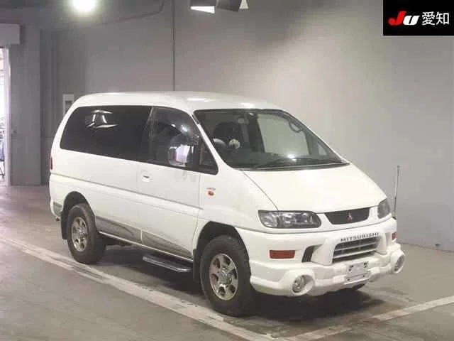 Mitsubishi DELICA