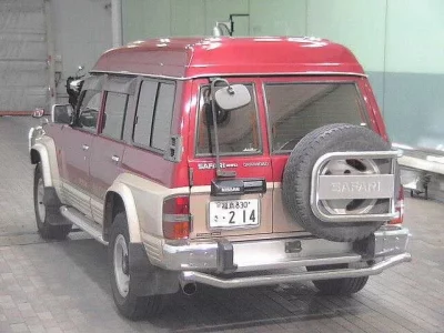 Nissan SAFARI