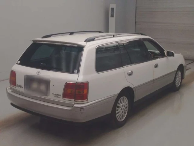 Toyota CROWN ESTATE