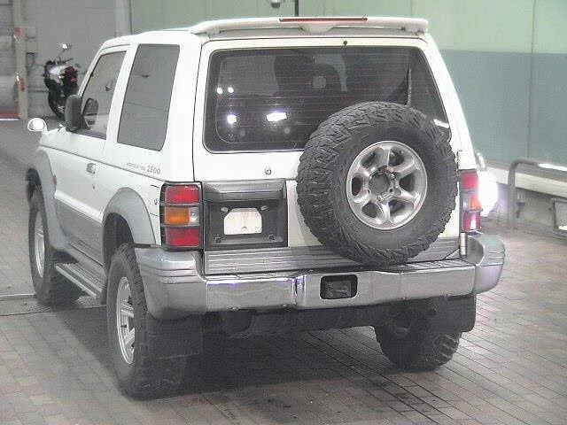 Mitsubishi PAJERO
