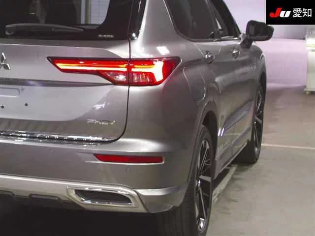 Mitsubishi OUTLANDER PHEV