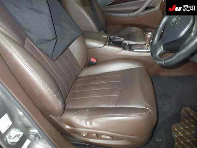 Nissan SKYLINE CROSSOVER