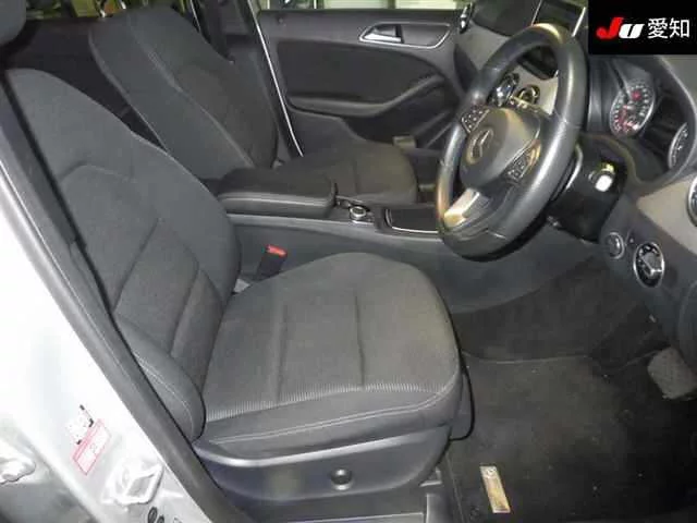 Mercedes-Benz B CLASS