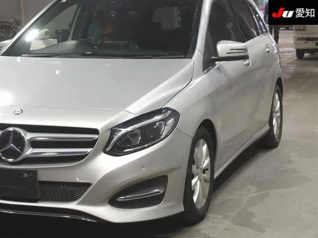 Mercedes-Benz B CLASS