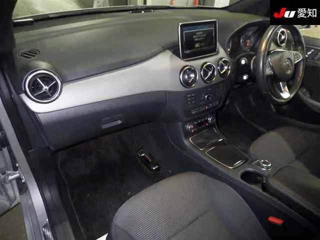 Mercedes-Benz B CLASS