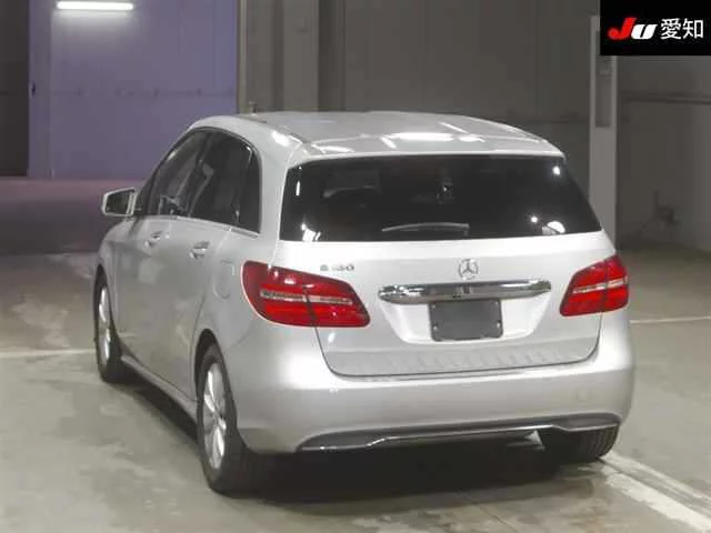 Mercedes-Benz B CLASS