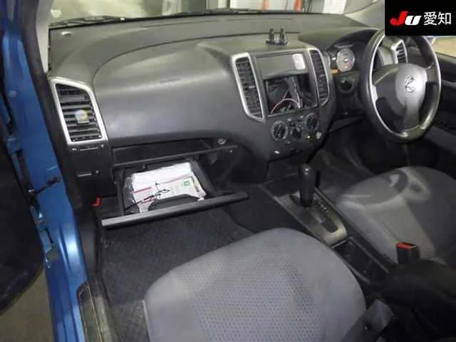 Nissan WINGROAD
