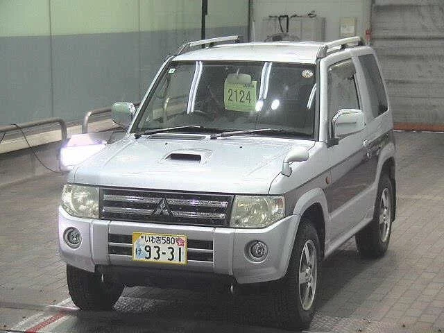 Mitsubishi PAJERO MINI