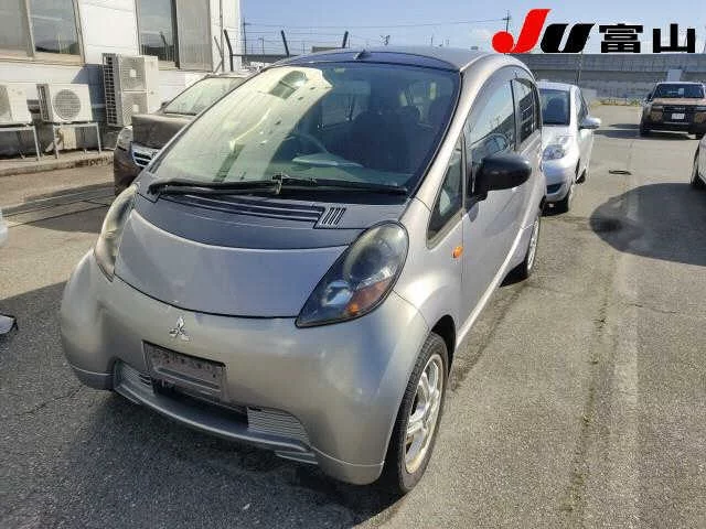 Mitsubishi I