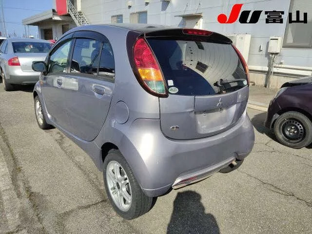 Mitsubishi I