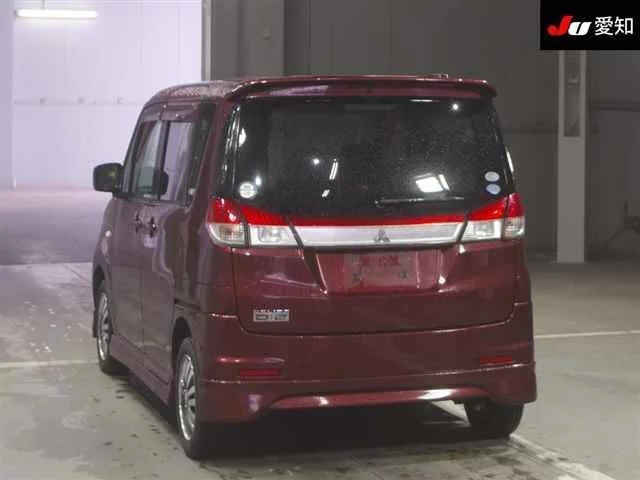 Mitsubishi DELICA D2