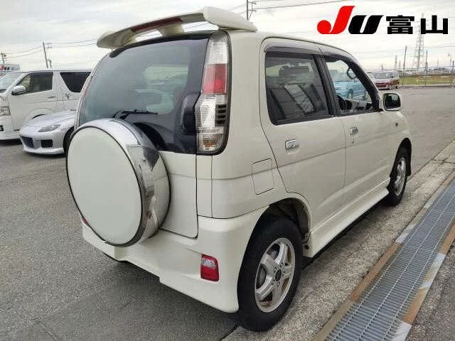 Daihatsu TERIOS KID