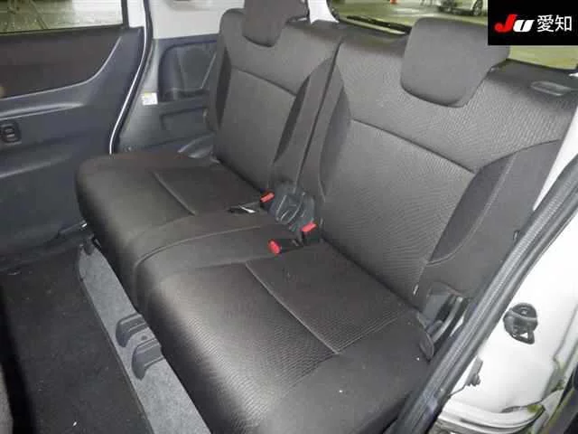 Mitsubishi DELICA D2