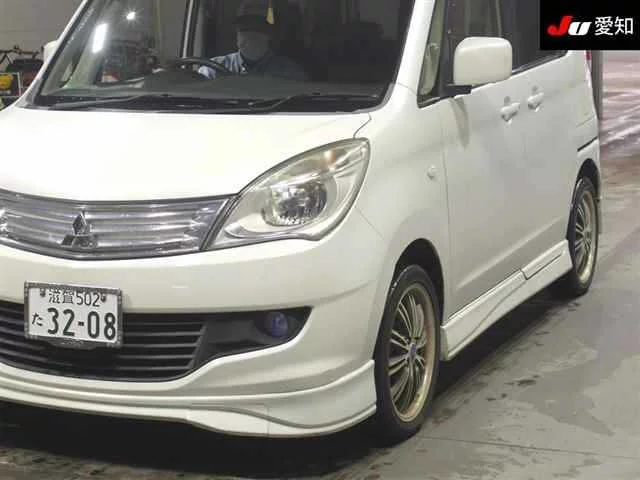 Mitsubishi DELICA D2