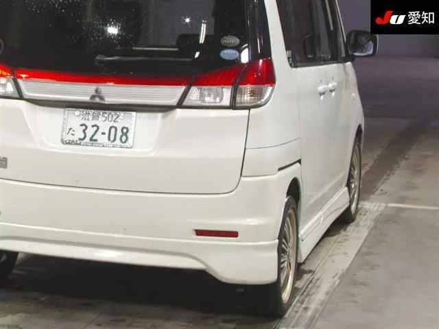 Mitsubishi DELICA D2