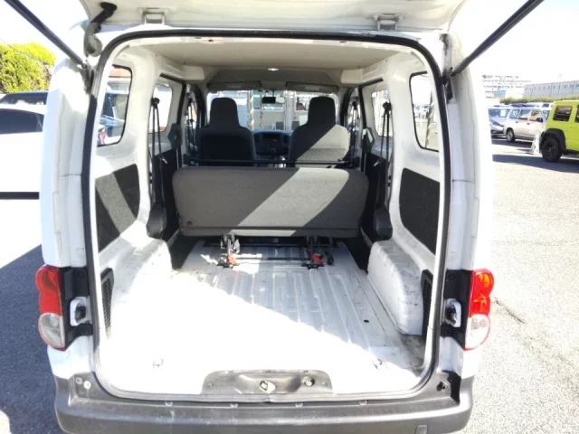 Nissan NV200