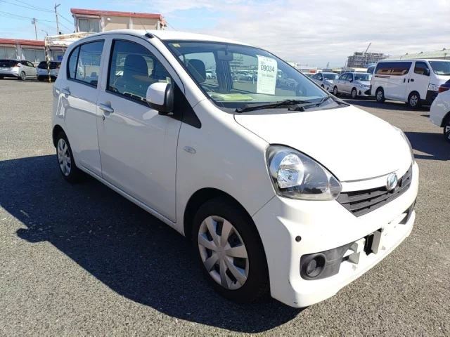 Daihatsu MIRA E S