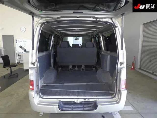 Nissan CARAVAN VAN