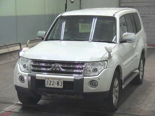 Mitsubishi PAJERO