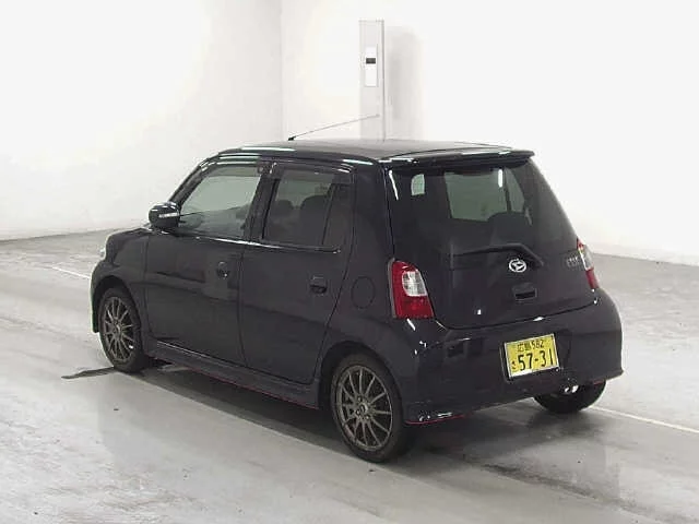 Daihatsu Esse