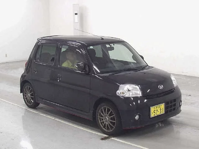 Daihatsu Esse