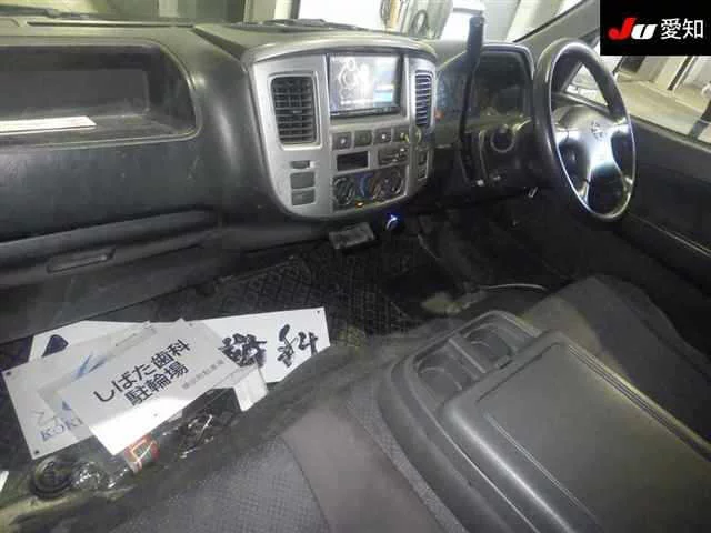 Nissan CARAVAN VAN