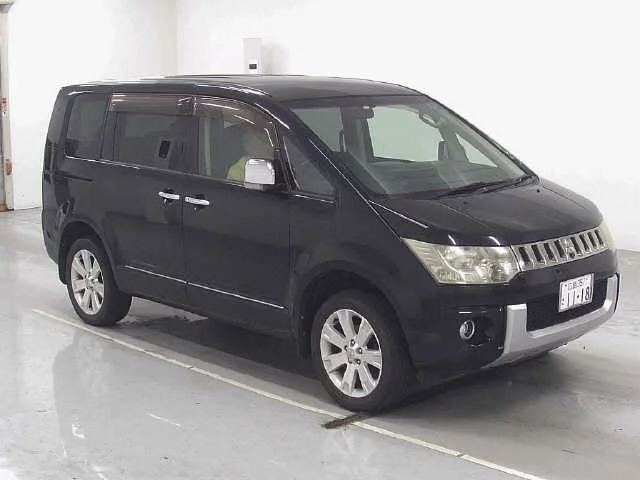 Mitsubishi DELICA D5