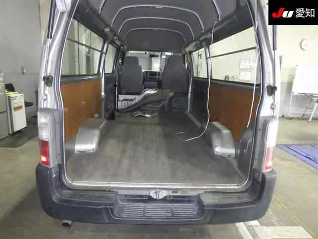 Nissan CARAVAN VAN