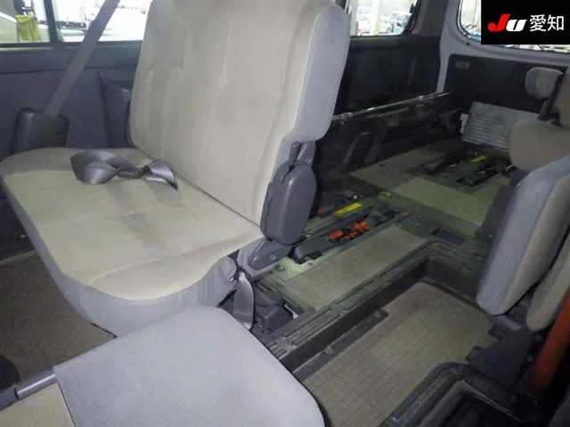 Nissan CARAVAN BUS