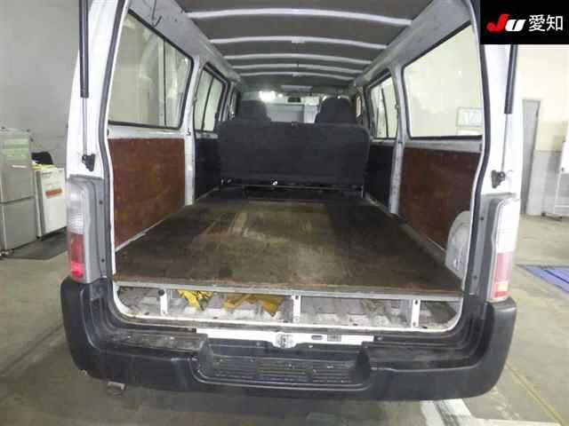Nissan CARAVAN VAN