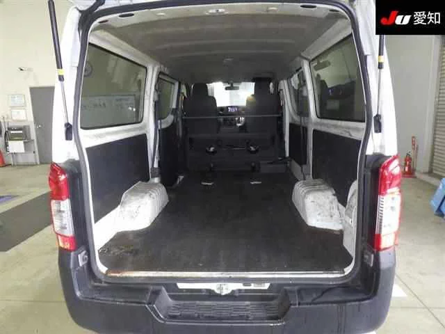 Nissan CARAVAN VAN
