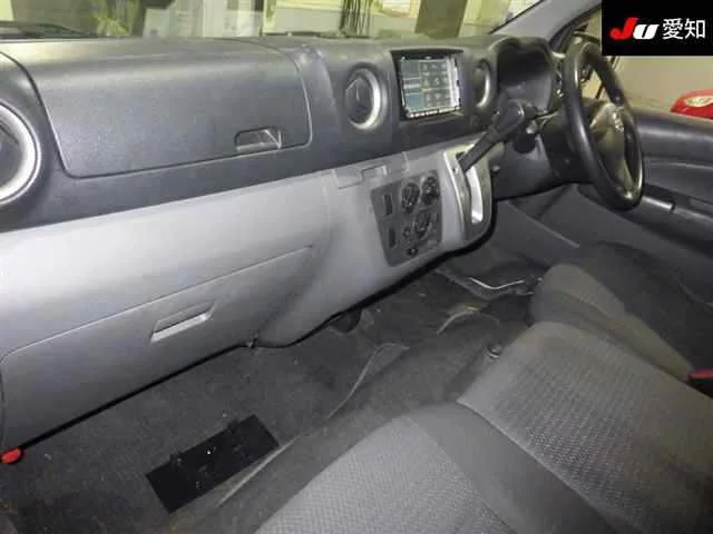 Nissan CARAVAN VAN